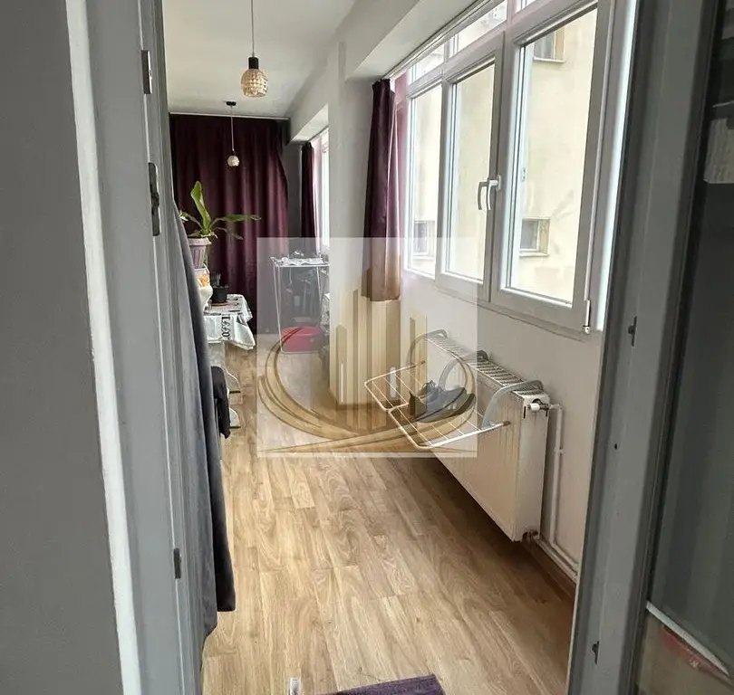 Apartament 5 camere 100mp Zona Padurea Verde