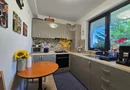 Casă modernă de vânzare, curte, 6 camere, parcare, Zona Vivo, Florești