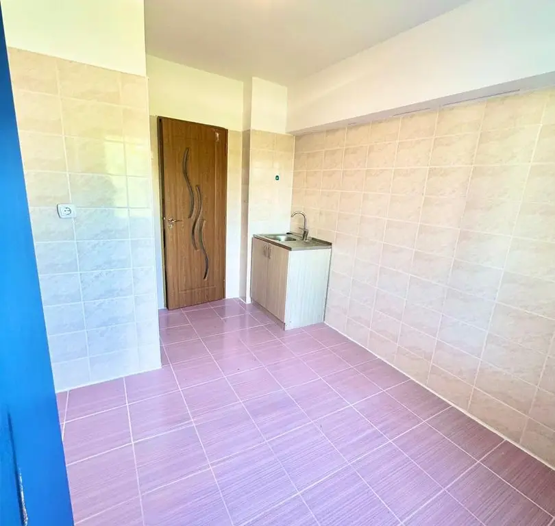 Apartament 2 camere, decomandat – Zona Centrală, bloc Lumina