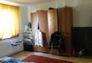 Casa individuala. 2 fronturi. Pozitie buna.