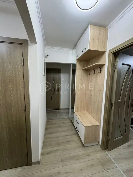 Apartament cu 3 camere, decomandat – Cartier Tudor- Mobilat și utilat