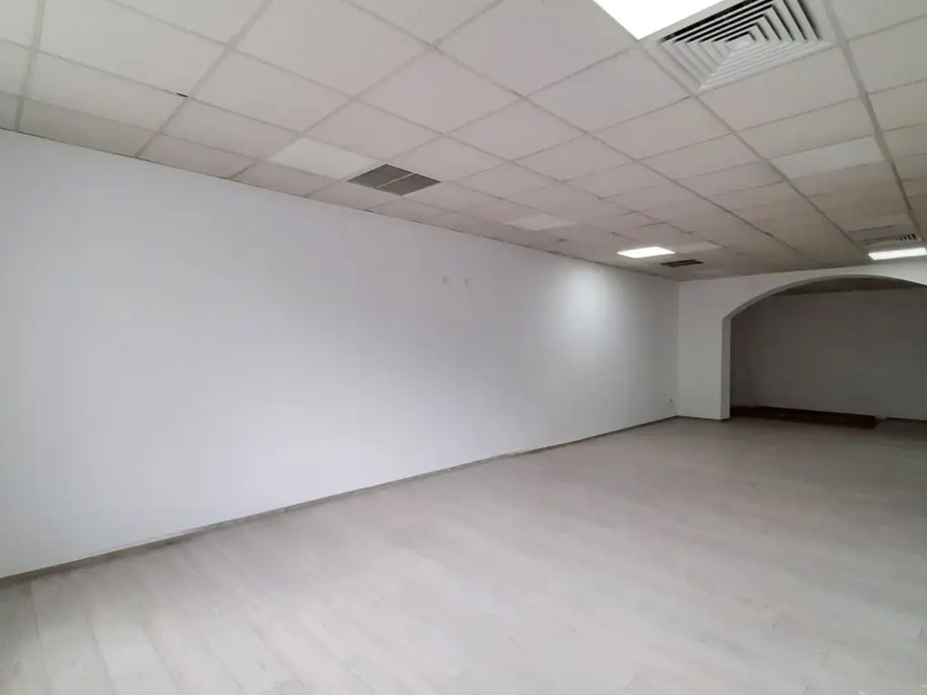 Spațiu comercial de închiriat 62 mp zona Bartolomeu Str Lungă