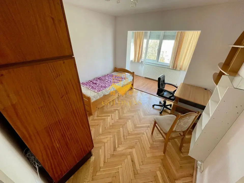 3 camere decomandate, Zorilor, UMF, Observatorului, Spitalul clinic.