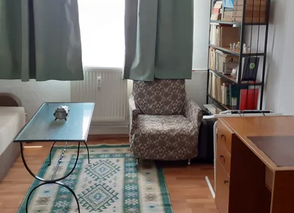 Vand ap 2 camere la cheie zona Intim