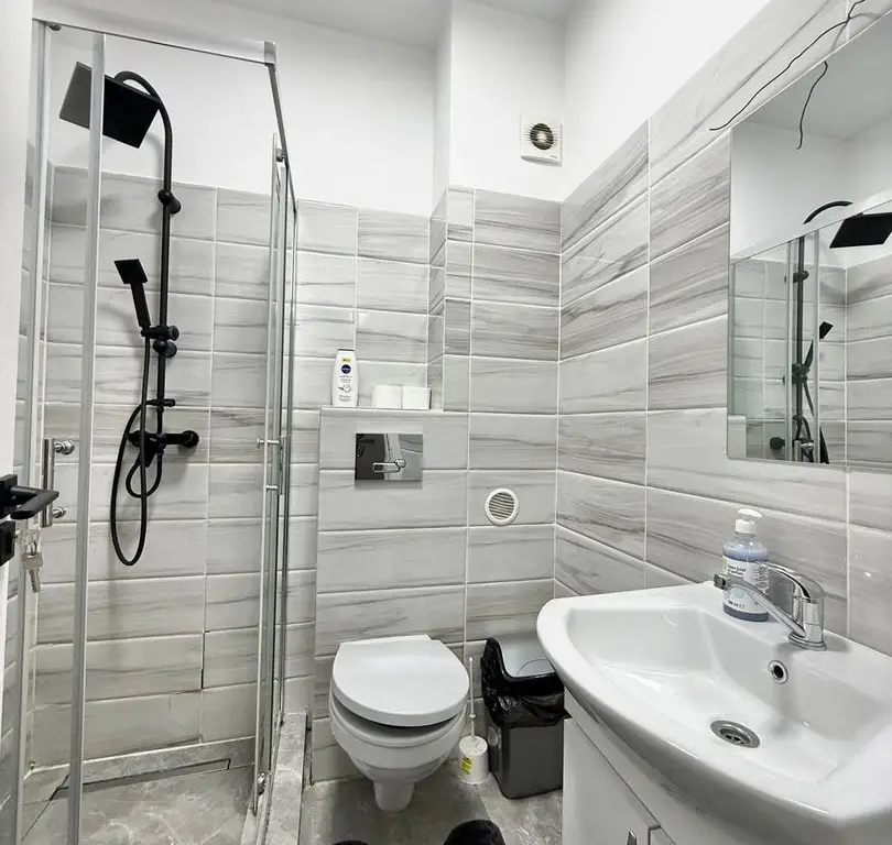 Ap 2 camere modern mobilat Militari Residence comision 50%