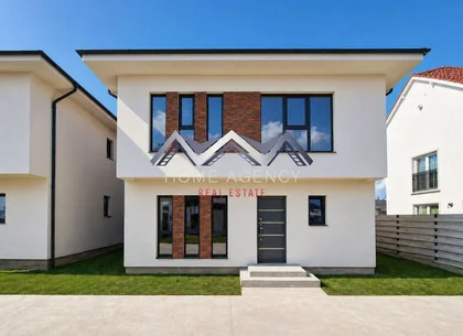 Casă single P+1+Pod în Otopeni