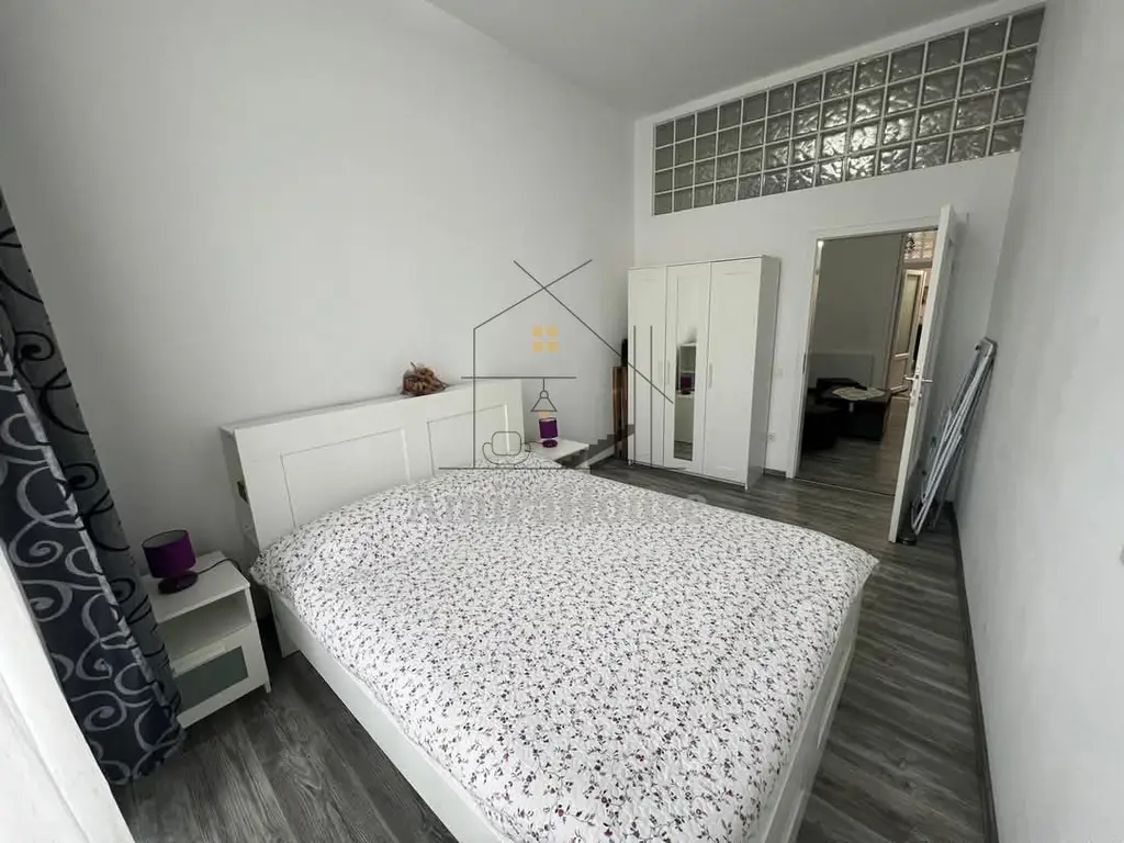 Apartament 3 camere, finisat, 75 mp si pod mansardabil, Bulevardul Eroilor