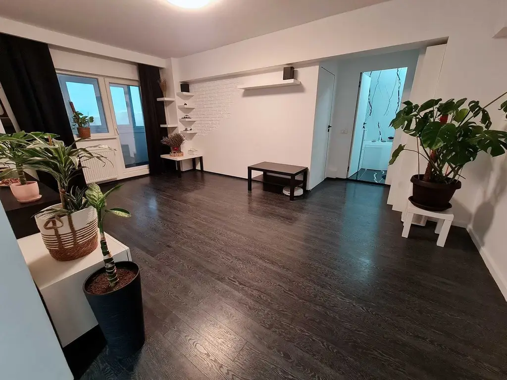 Proprietar Apartament 3 Camere Tineretului lux mobilat utilat parc
