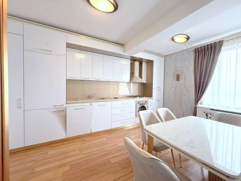 Inchiriere - 3 camere mobilate si utilate premium - Faleza Dunarii