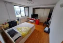 Vând casă cu demisol , parter + 2 etaje și teren în sector 4