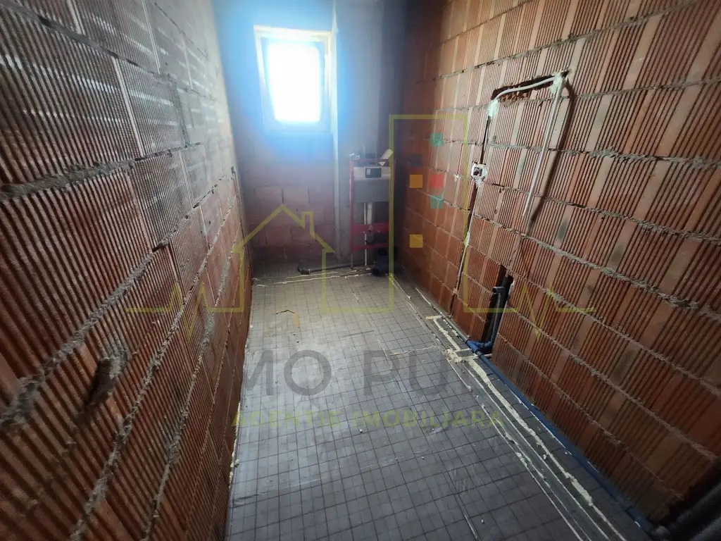 3 Camere Braytim - Timisoara. Bucatarie separata. 2 Bai. Etaj intermediar