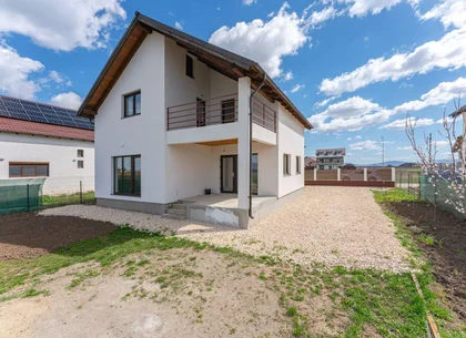 Casă nouă în Bod, P+M, de vânzare "la alb" sau "la cheie"