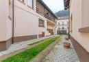 Pensiune Râșnov, 13 camere plus locuință proprietar, zonă Cetate