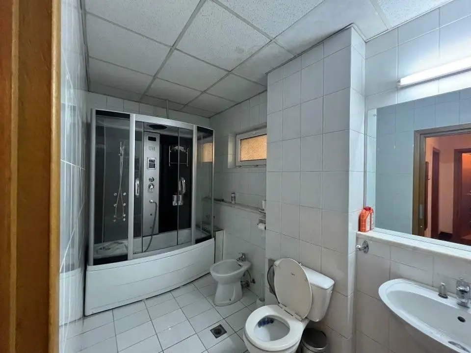 Apartament  4 camere , Aviatorilor, direct proprietar