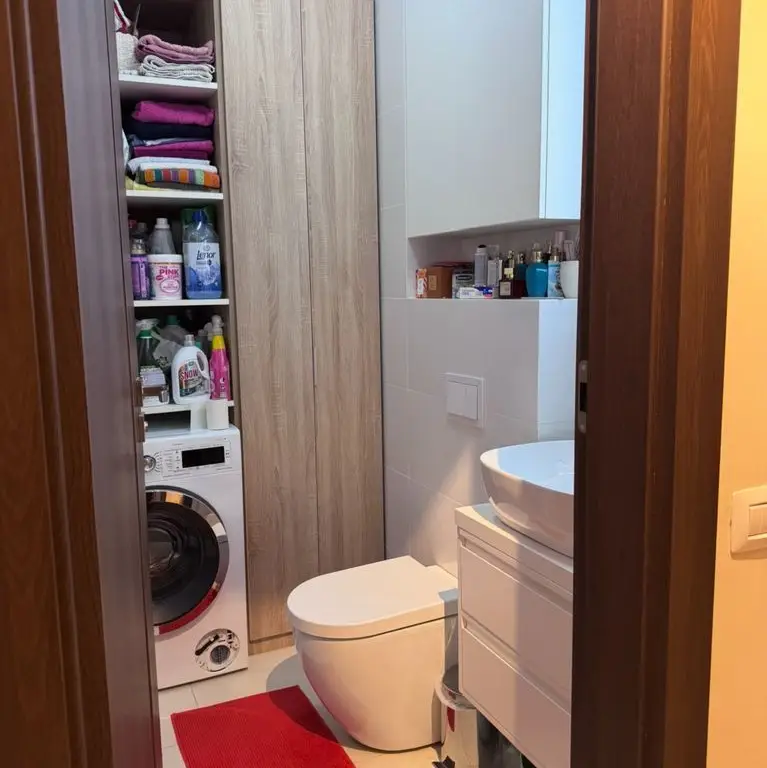 Apartament la cheie 3 camere 2bai curte proprie parcare subterana lift