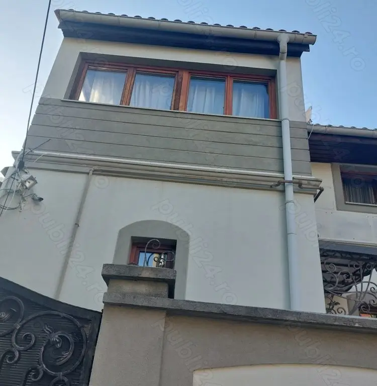 Vanzare vila 1Mai