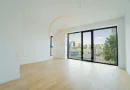Stațiunea Mamaia - Vânzare apartament cu 4 camere, 3 bai cu vedere la lac.