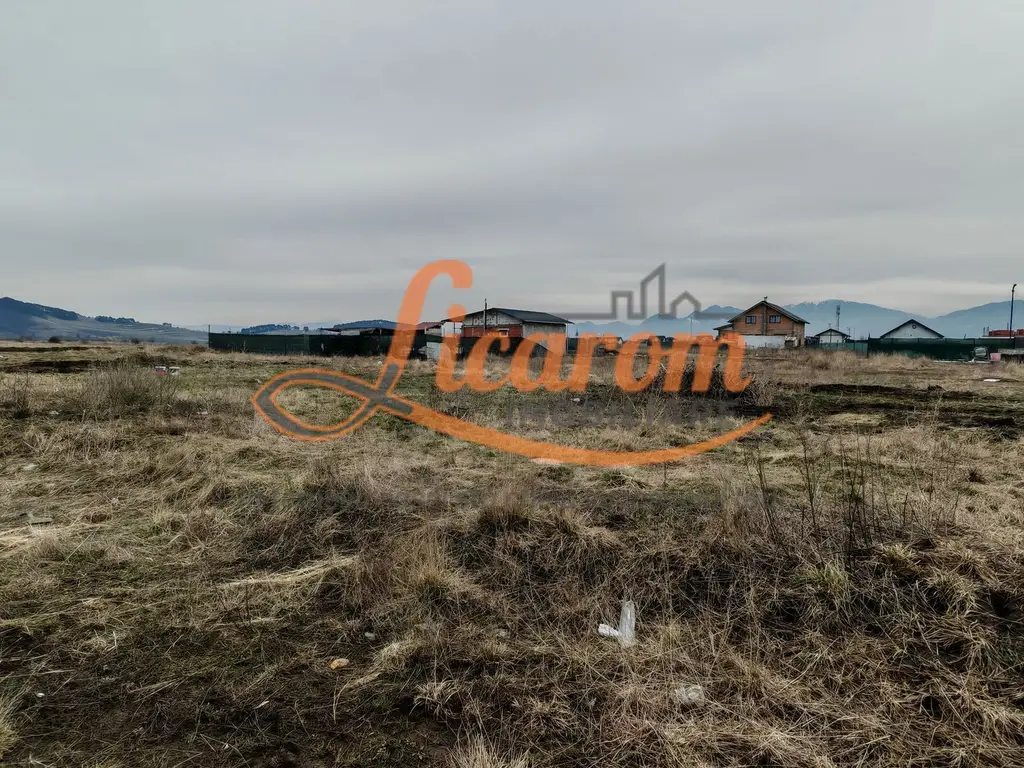 Teren intravilan in suprafata de 644 mp in Sanpetru pret 37000 euro