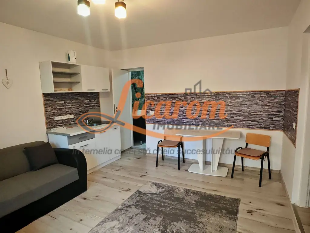 Vila 10 camere,pretabil compartimentare in 2 unitati separate,ASTRA.