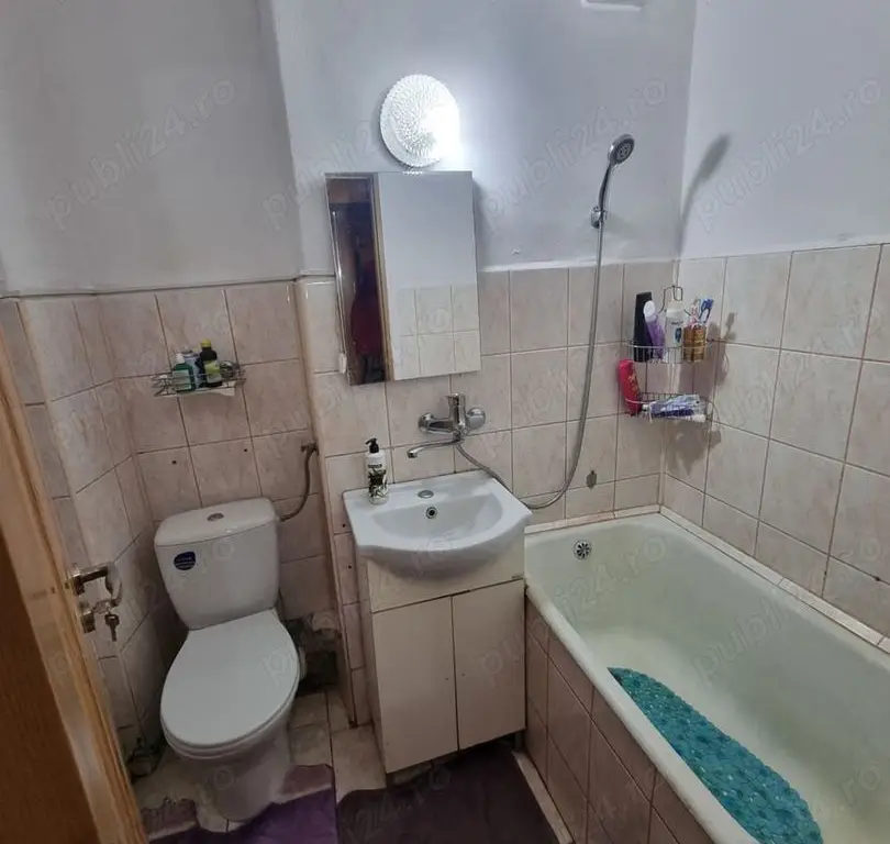 De vanzare apartament cu 3 camere