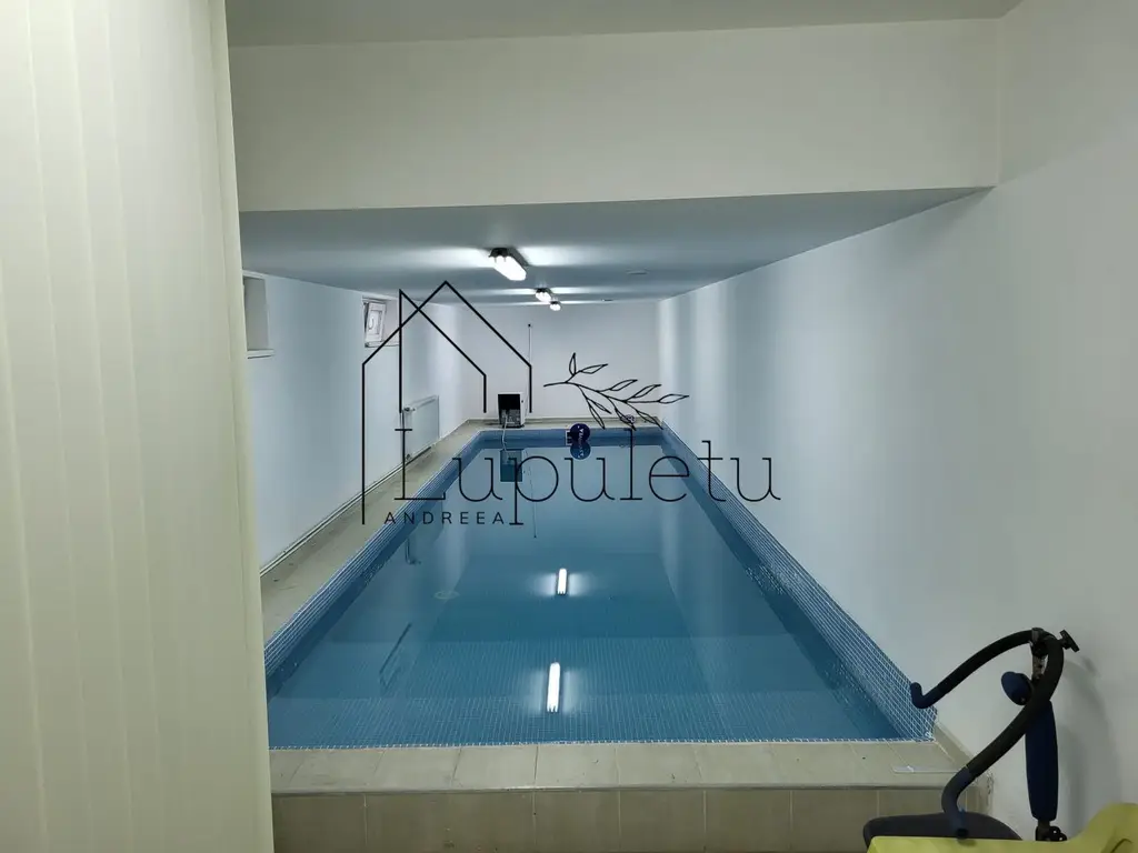 Casă de Vânzare | Piscină Interioară | Spațiu de Relaxare
