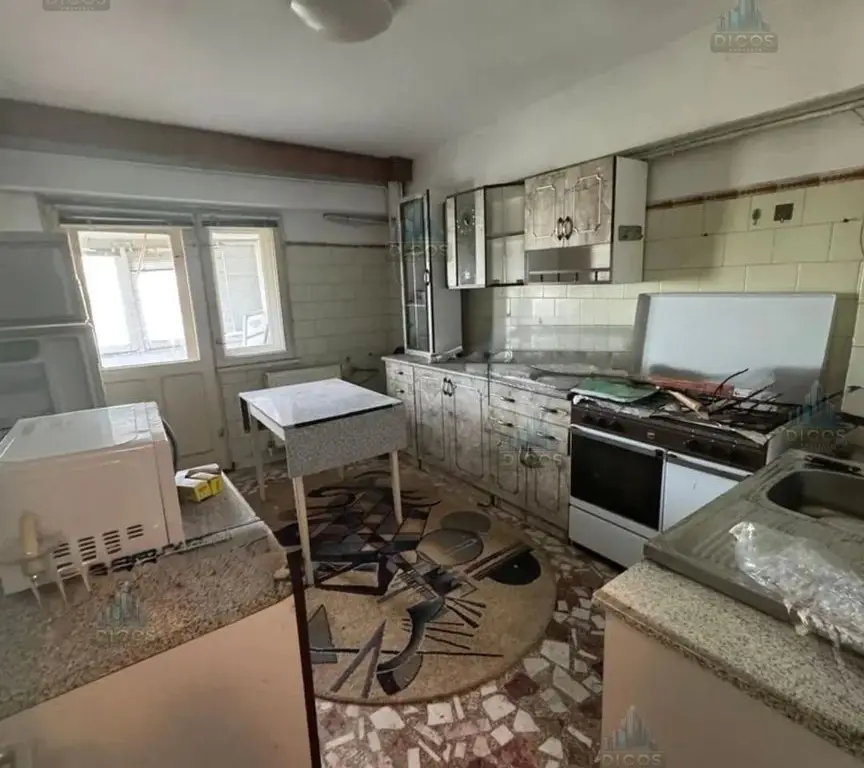 Apartament 4 Camere – Lângă Liceul Maiorescu, Giurgiu
