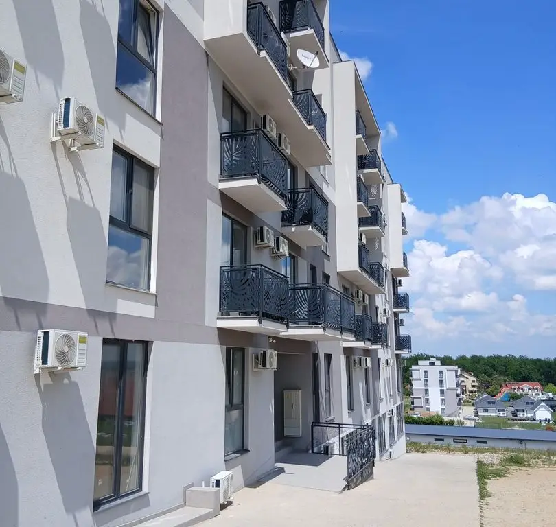 Apartament nou, 1 cameră, Băile Felix.  80 000 E. Comision 0