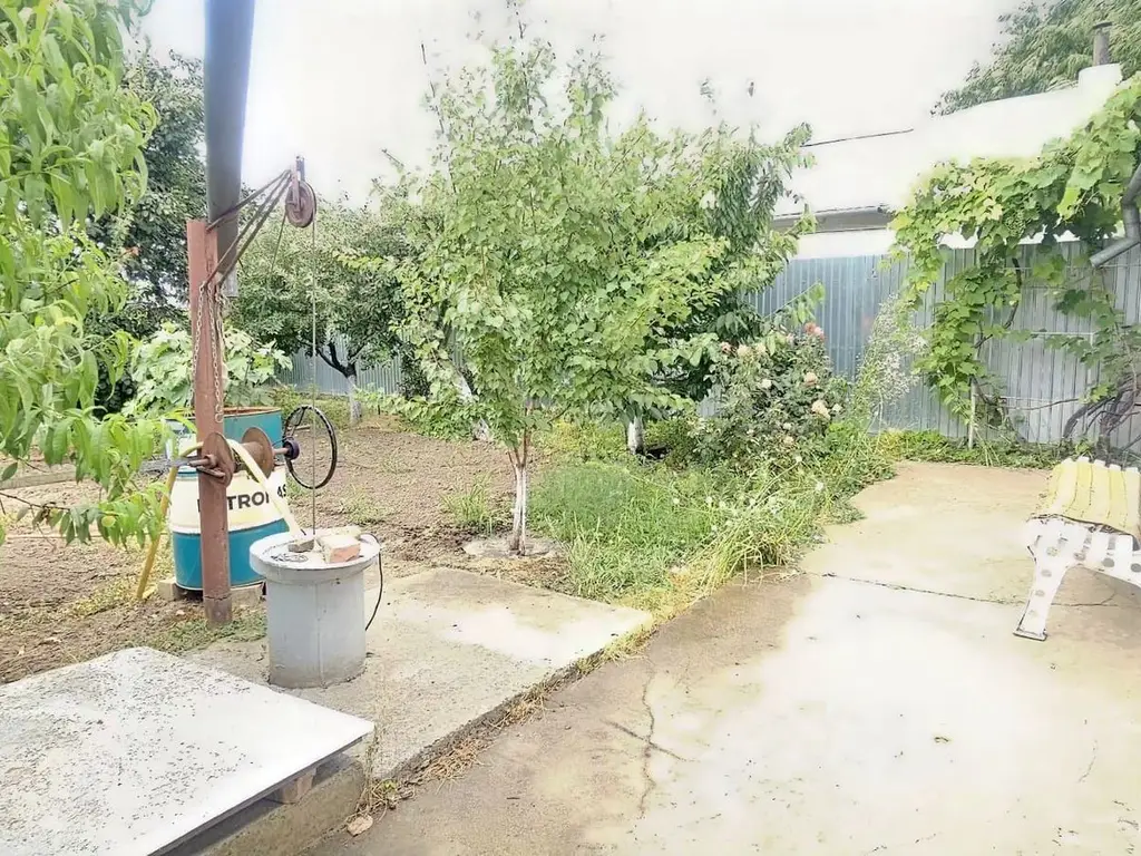 Casa la sol cu teren 1055 mp si livada - Vanatori, Galati
