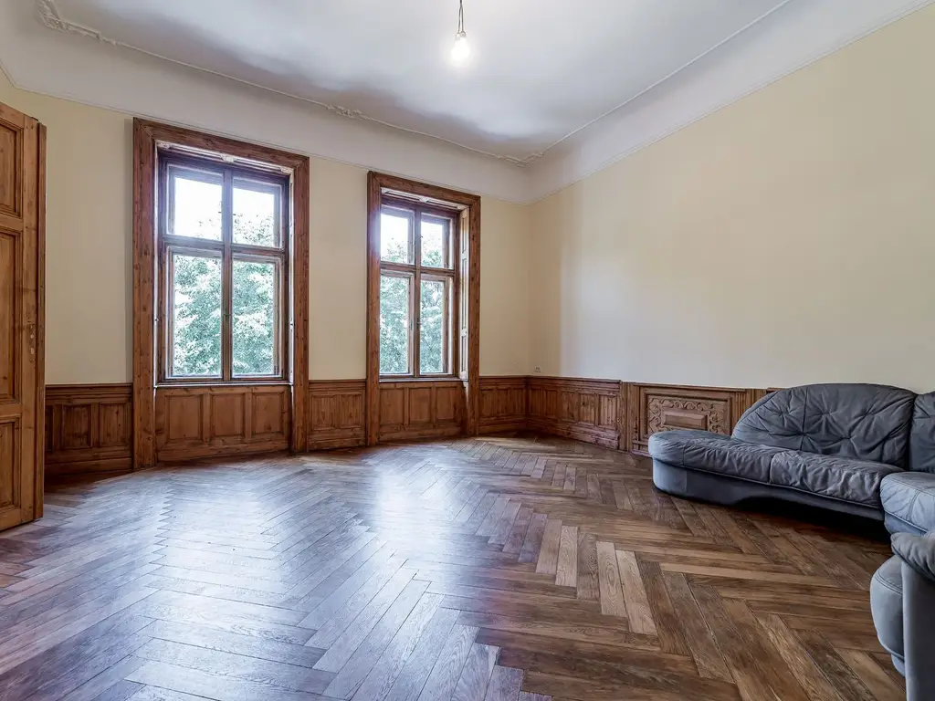 Apartament istoric pe Bulevardul Revoluției
