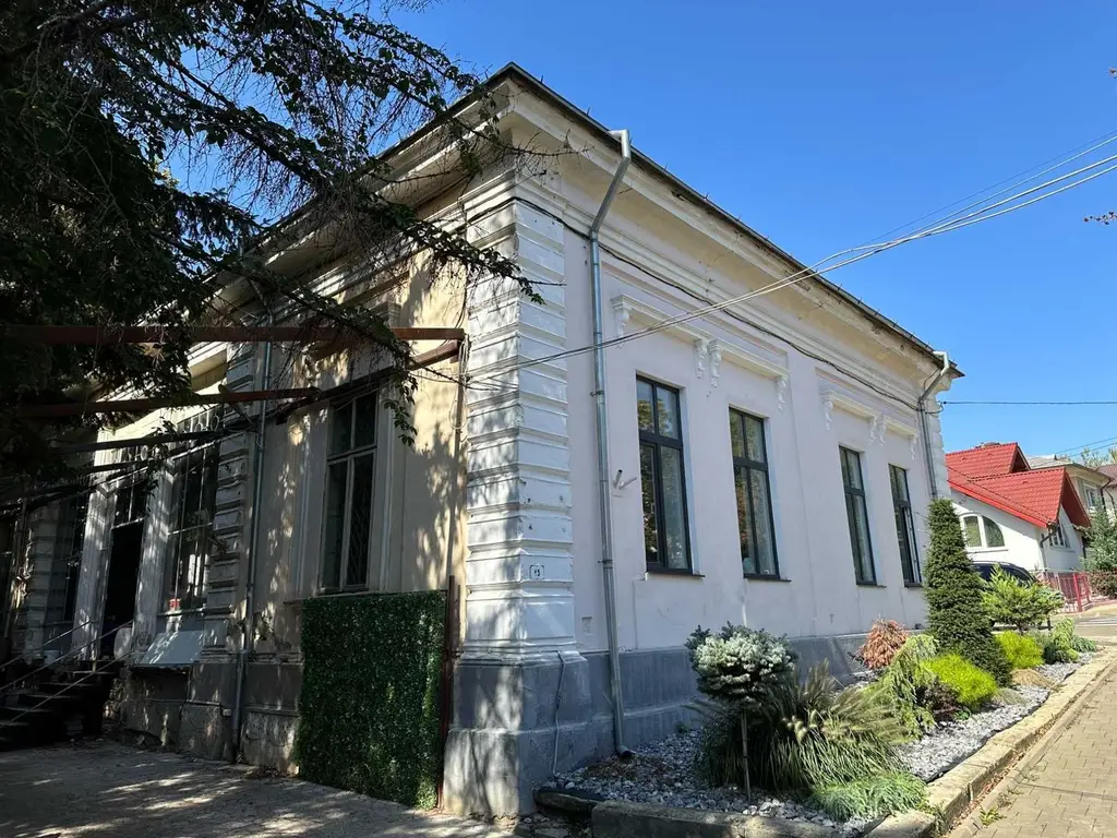 Persoana fizica !! vand casa Centru  !! 1160 Mp !! rate !!