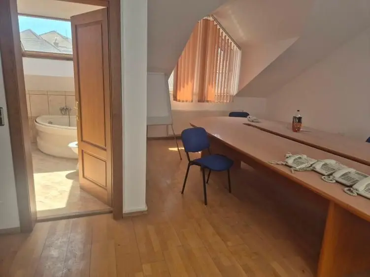 BRASADAS vinde Imobil Central, Ideal pentru Investiție!