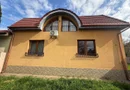 BRASADAS vinde casa 7 cam 11 ari teren renovată integral.