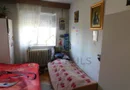 4 camere la pret de 3. Pozitie excelenta.