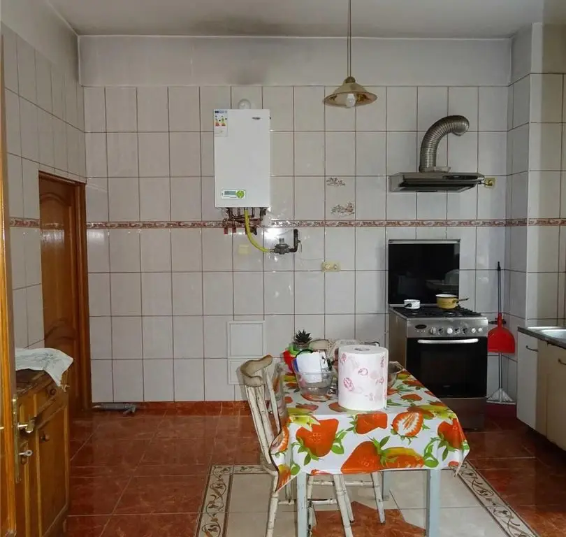 Vila 7 camere 285.000 euro, negociabil