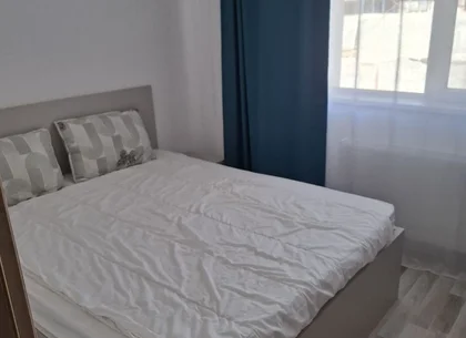 BRASADAS inchiriaza ap cam etaj 5/5 Metalurgiei.