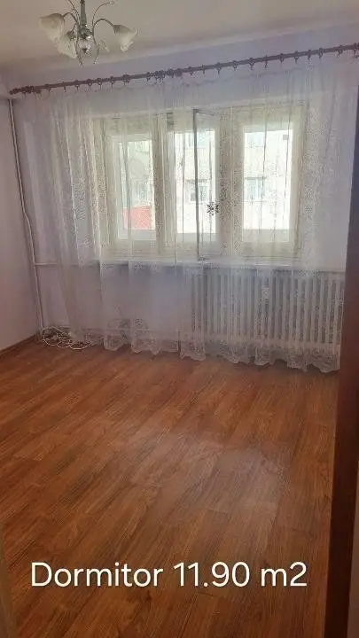 Apartament 3 camere, Clucerului