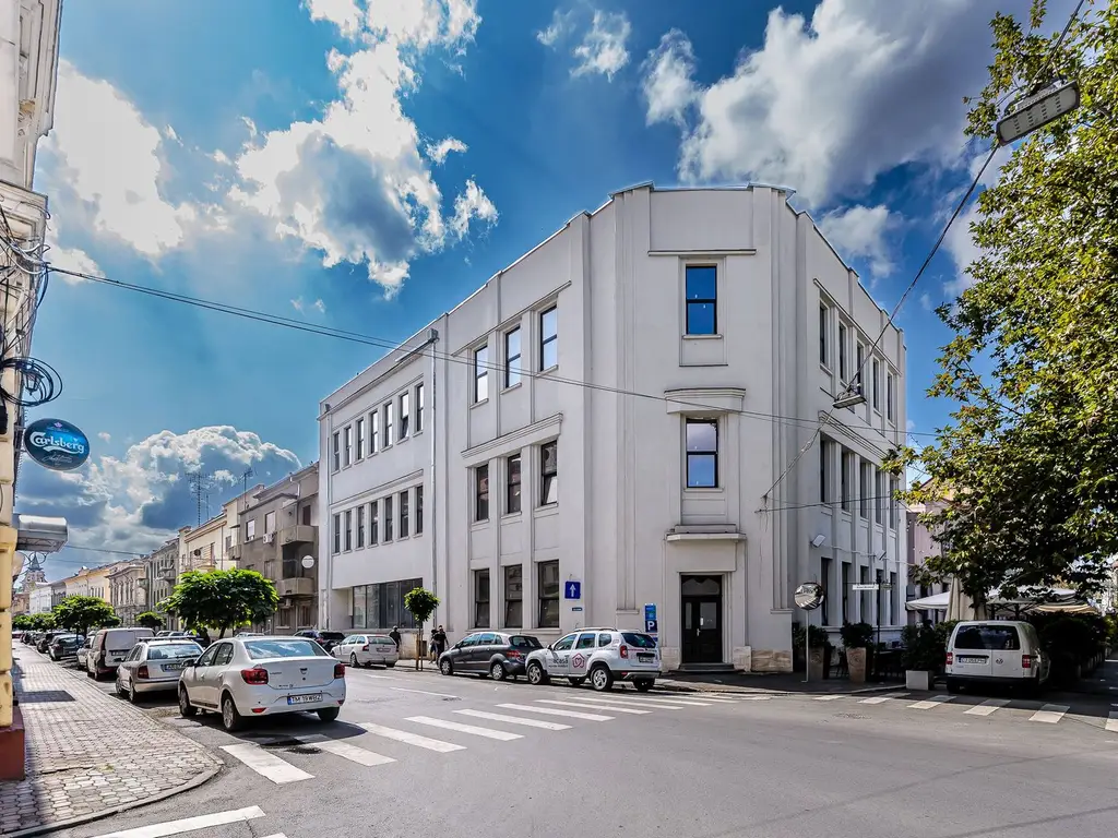 Clădire ultracentrală de vânzare Bulevardul Decebal Comision 0