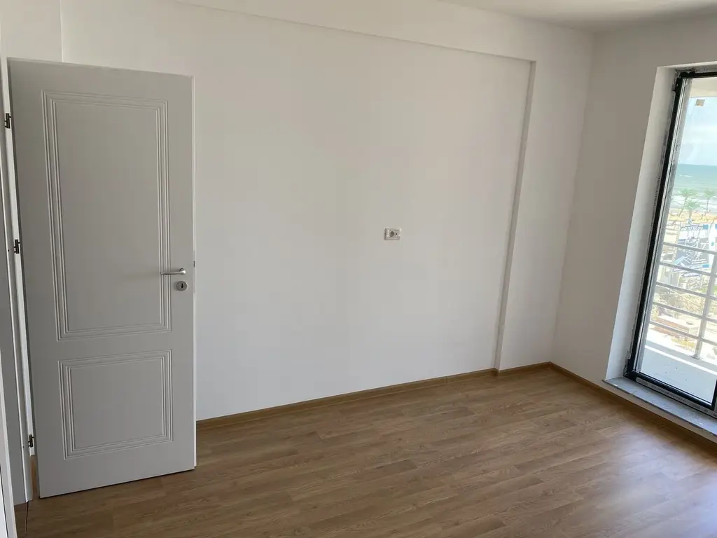 Ag. Eu. vinde Ap. 2 Cam 63 mp Et. 1 Constanta-Mamaia Nord