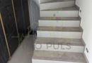 Apartament pe 3 nivele. Terasa 30 mp. 2 Balcoane. 2 Bai. Gradina