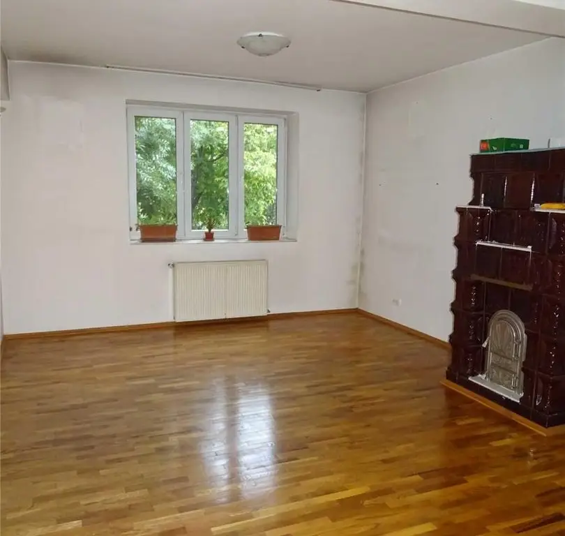 Vila 7 camere 285.000 euro, negociabil
