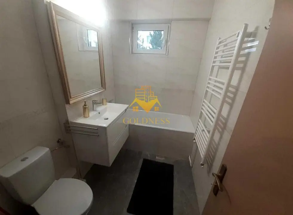 3 camere decomandate, Piata Cipariu, Andrei Muresanu, Zona Muscel