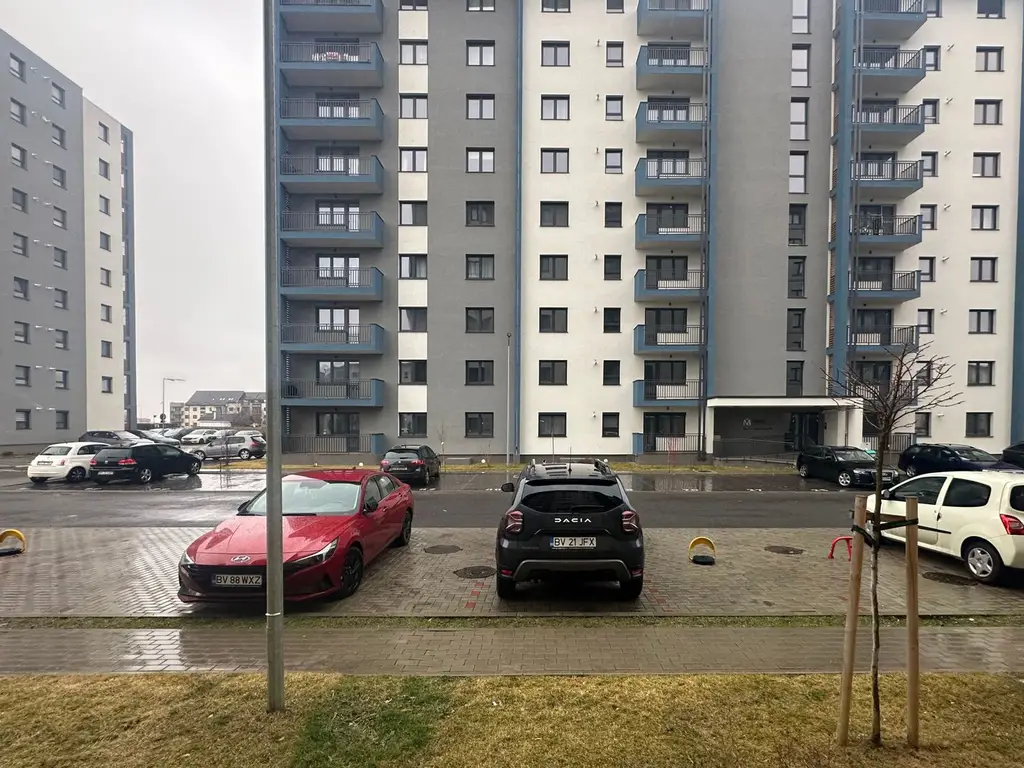 Inchiriere apartament nemobilat Casa Nobel Lângă Coresi