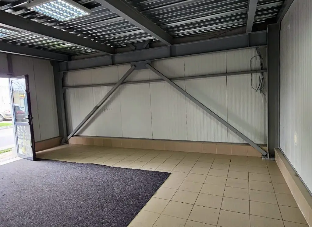 Inchiriere - Hala 200 mp - Strada Unirii, Galati, langa Shopping City