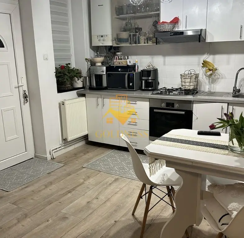3 camere, Ultracentral, Zona Dorobantilor, Facultata de Drept, Cipariu