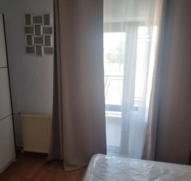 De inchiriat apartament cu 3 camere, zona Garii, etaj 3, 490 euro negociabi