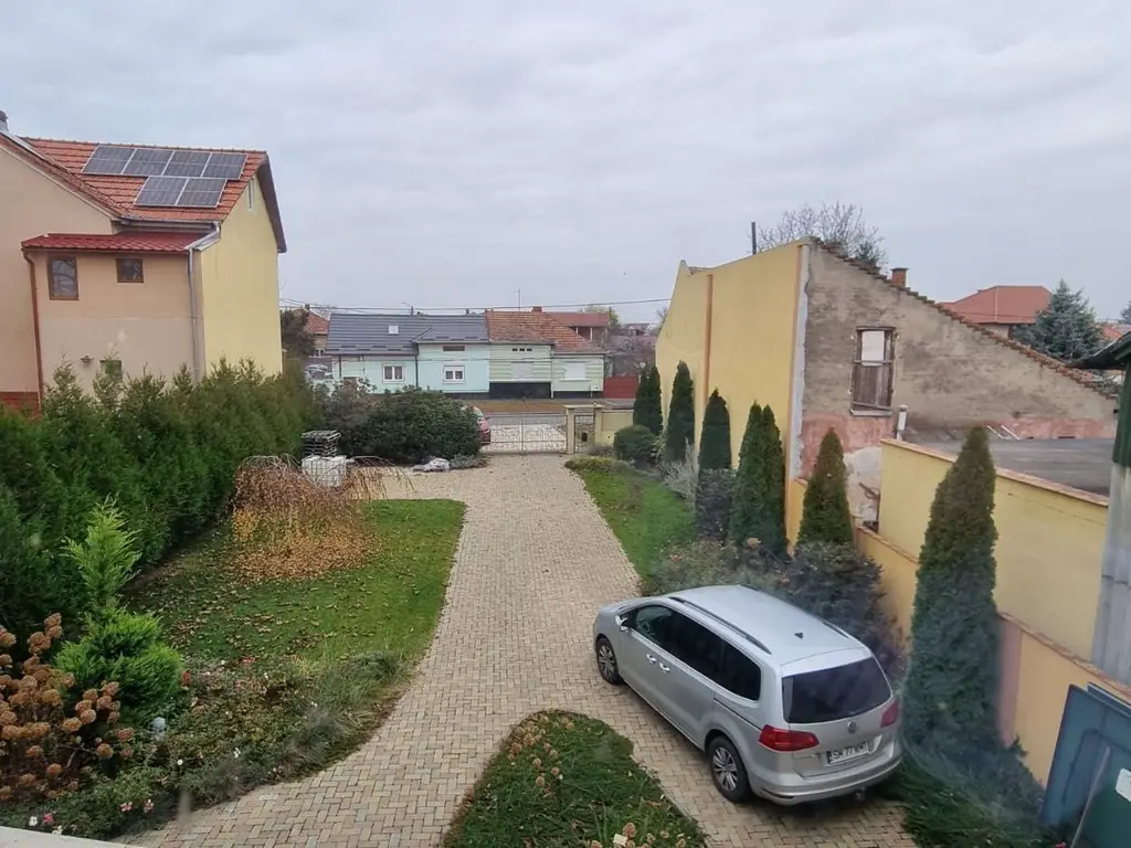 BRASADAS vinde casa in zona Dara.