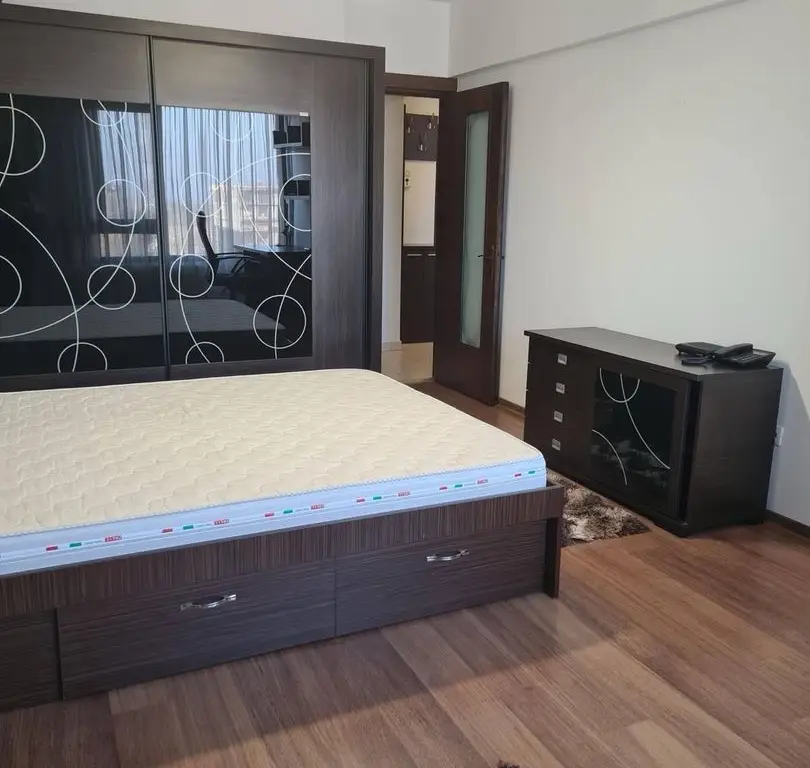 De inchiriat apartament cu 2 camere, bloc Vega, str. Tecuci, 550 euro