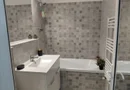 Vanzare - apartament cu 3 camere, Micro 16, renovat, mobilat nou