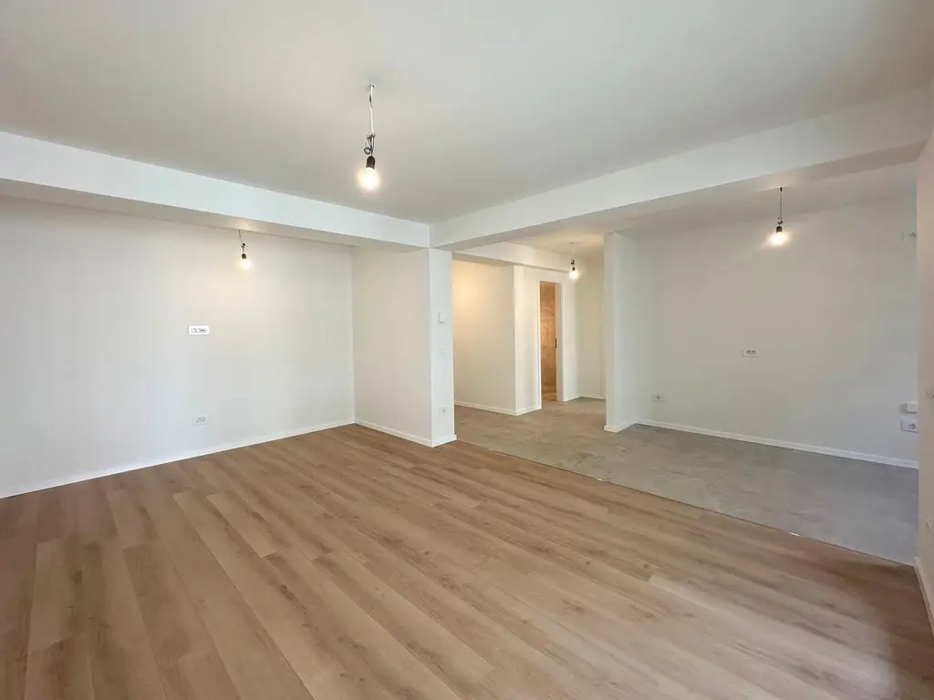 Apartament de lux 2 camere nelocuit Zona Coresi Kasper