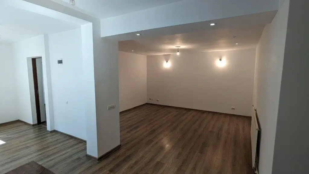 Casa Crangasi | 3 Camere | 5 min de mers Metrou Crangasi